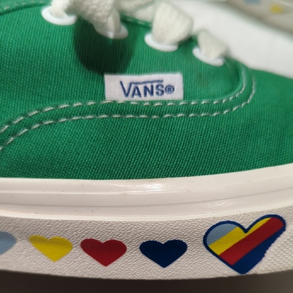 Vans Green Style 44 Sneakers with Colorful Heart Accents M 6, Very Cool!!! - Picture 3 of 16
